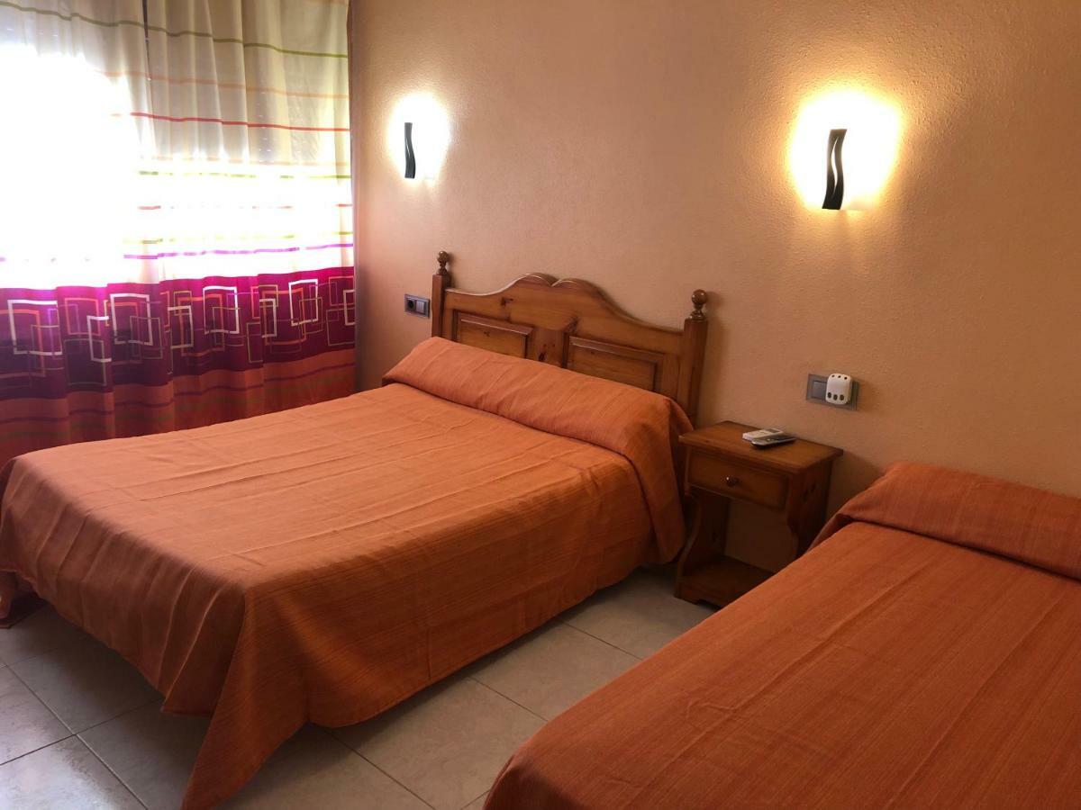 Hostal La Parrilla Monegros II Bujaraloz Buitenkant foto